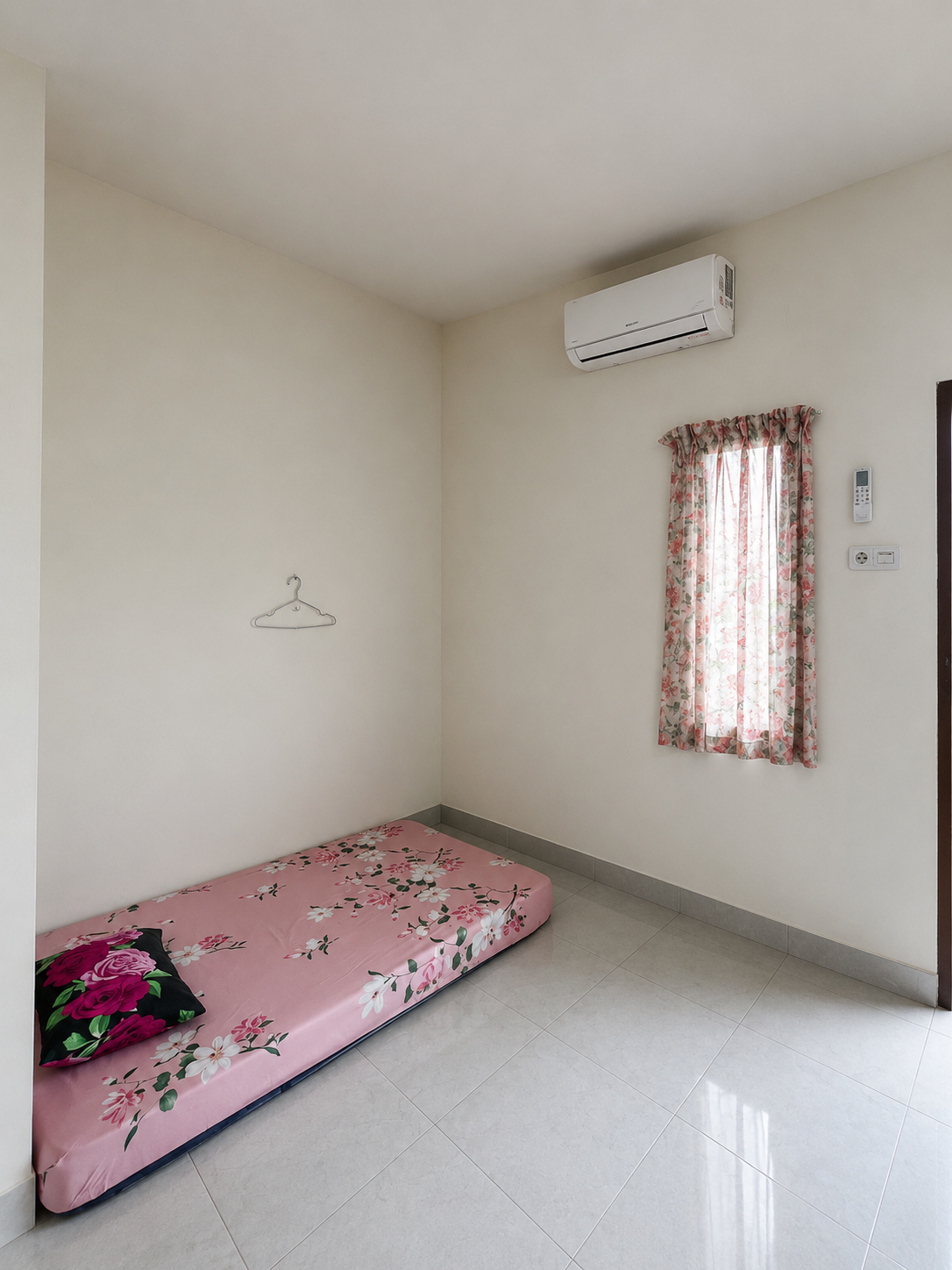Kamar peserta dengan AC